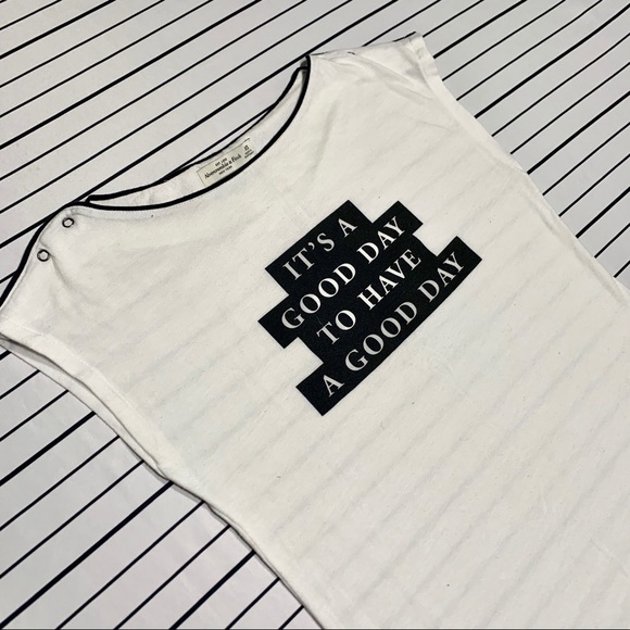Abercrombie & Fitch Other - Abercrombie & Fitch Tee
